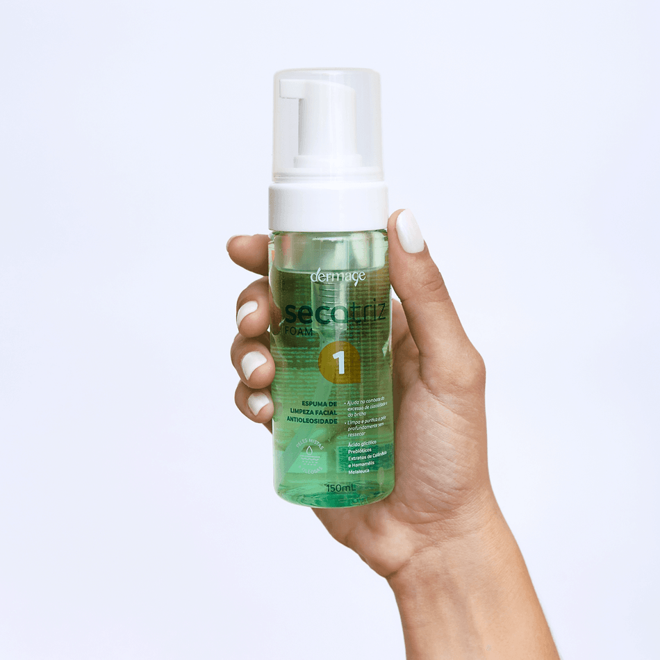 Espuma de Limpeza Facial Secatriz Dermage para Peles Oleosas 150ml